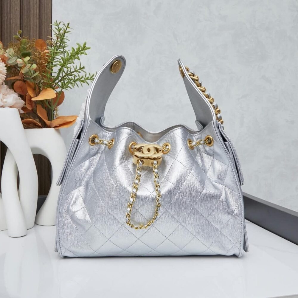 Alternative view of Chanel 25 Small Handbag Metallic Grained And Gold Tone Metal Silver 26Cm AS5293 B20405 NZV67