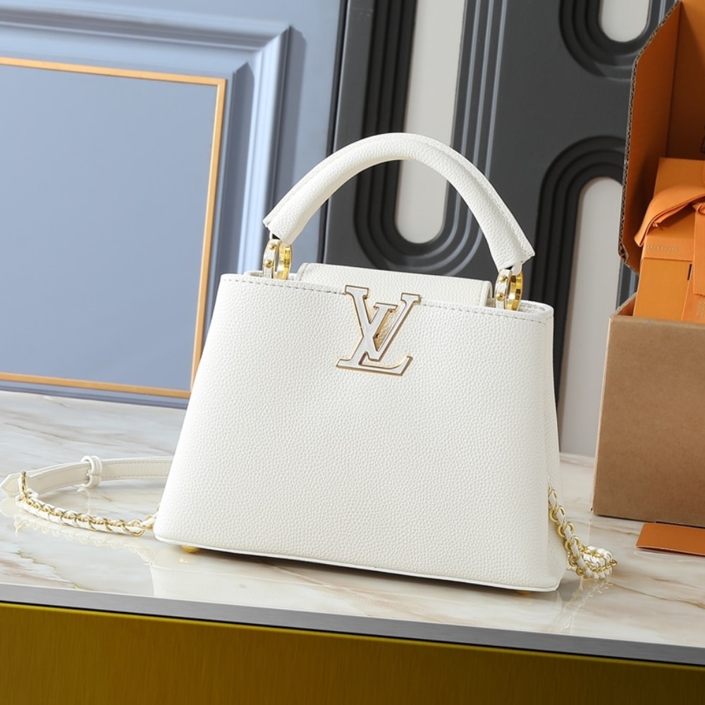Alternative view of Louis Vuitton Capucines BB Snow White 27Cm M55832