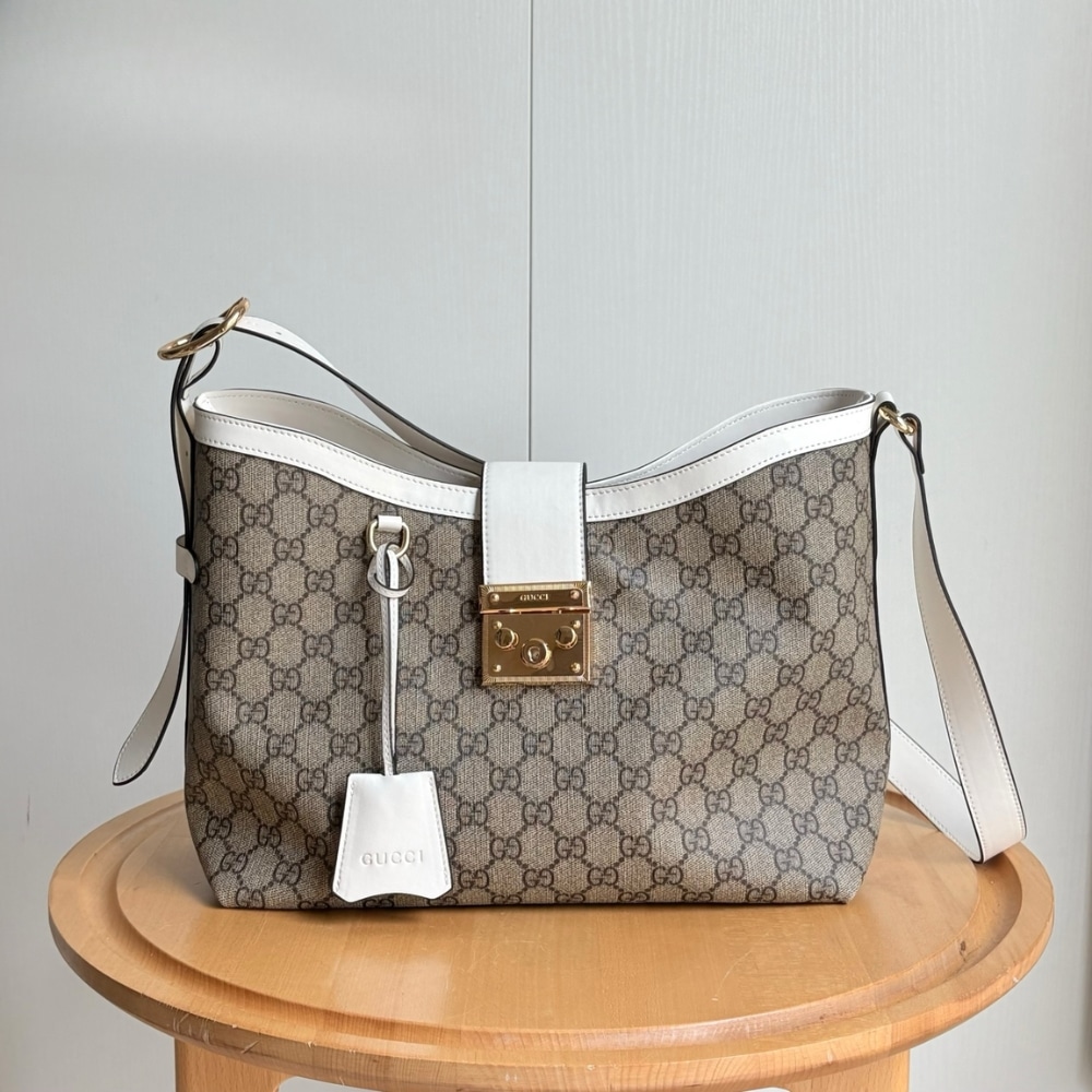 Alternative view of Gucci Padlock GG Medium Shoulder Bag White 29Cm 795113 KHNKG 9761