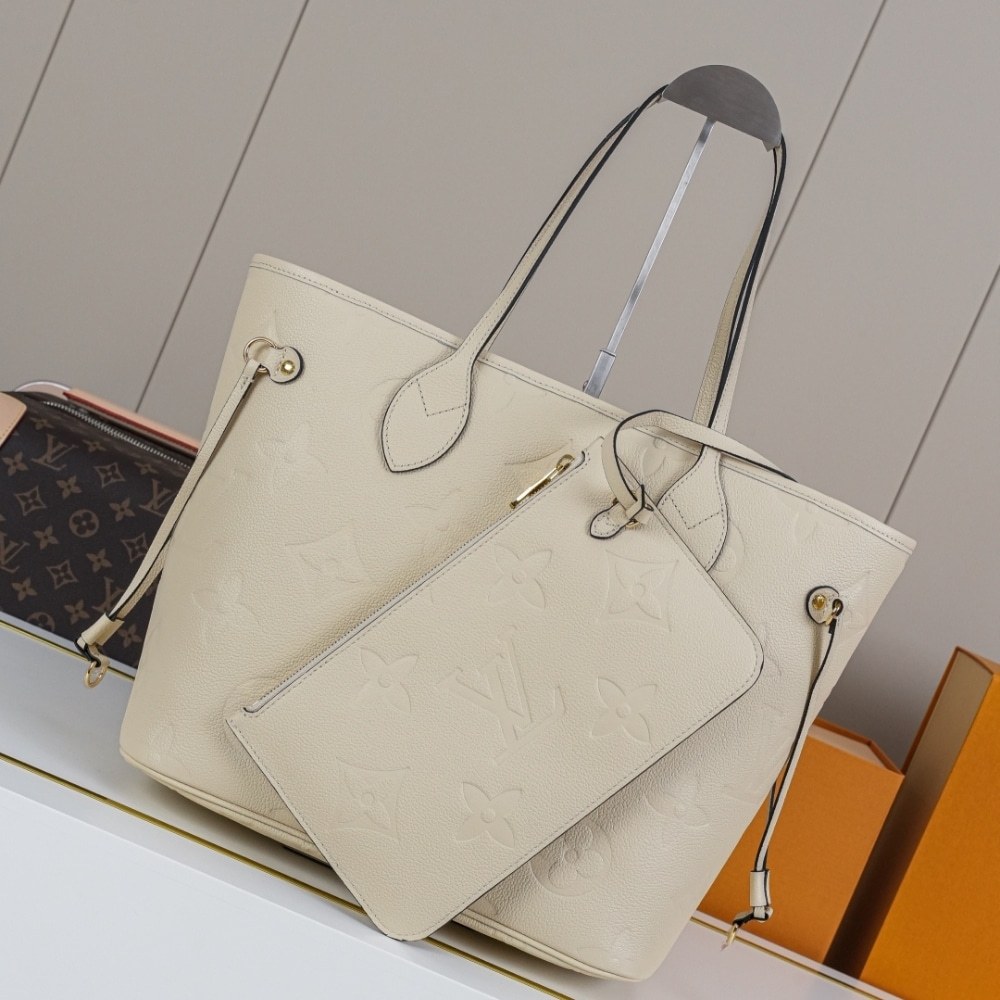 Alternative view of Louis Vuitton Neverfull MM Crème Beige 31Cm M46676