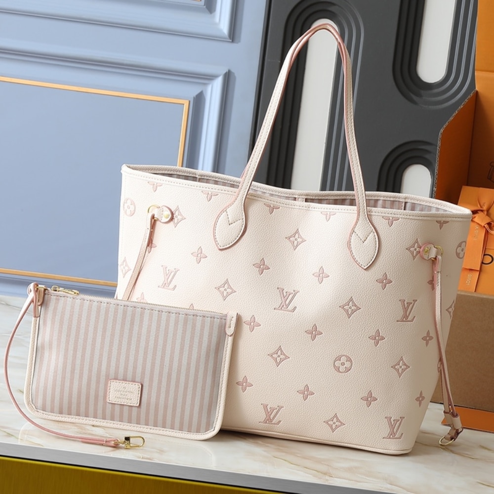 Alternative view of Louis Vuitton Neverfull MM Bag Beige 32Cm M14285