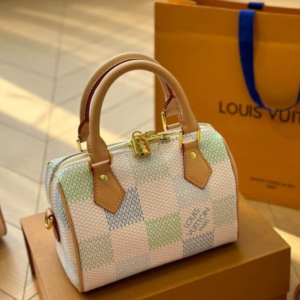 Alternative view of Louis Vuitton Speedy Bandoulière Damier Canvas Pistachio 20Cm N40515