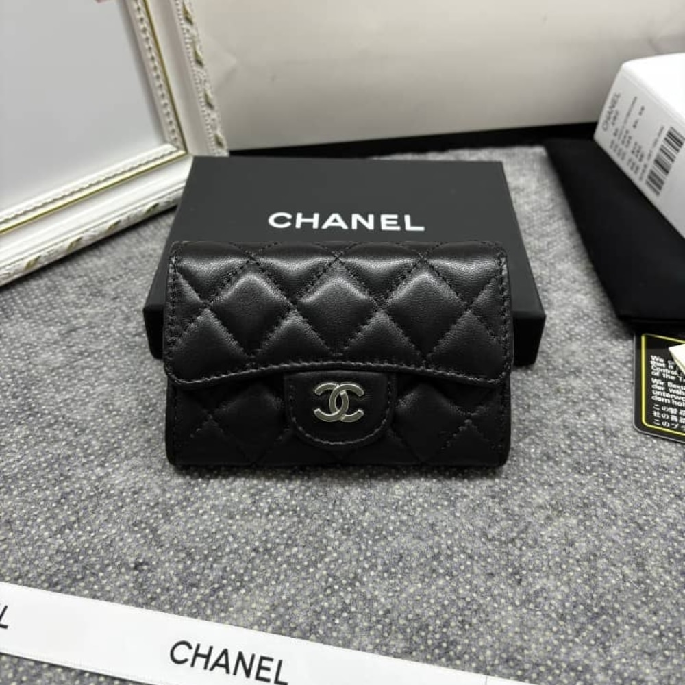 Alternative view of Chanel Classic Card Holder Quilted With Silver Hardware Black 11Cm AP0214 Y01480 C3906