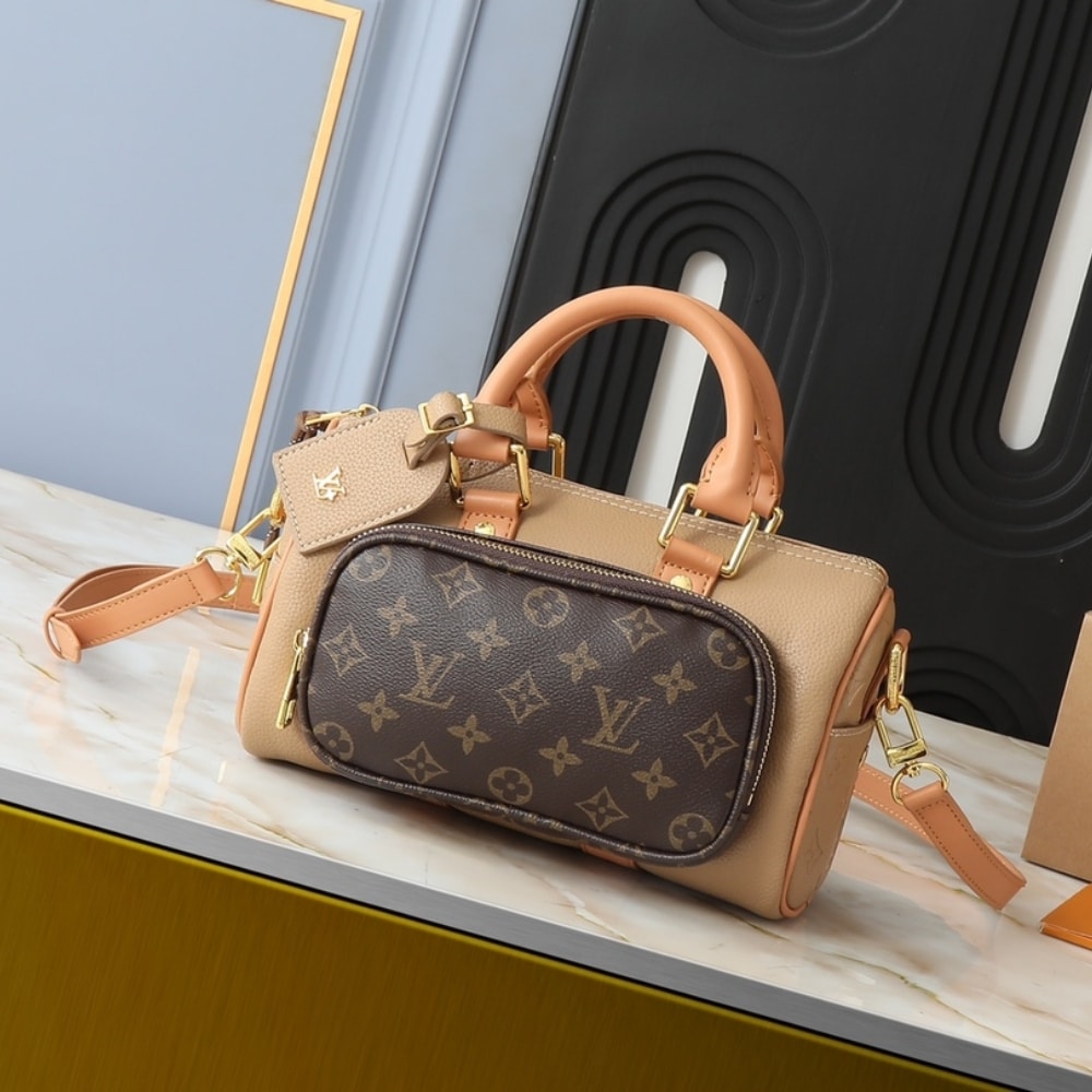 Alternative view of Louis Vuitton Keepall Bandoulière 25 Bag Beige 25Cm M12627