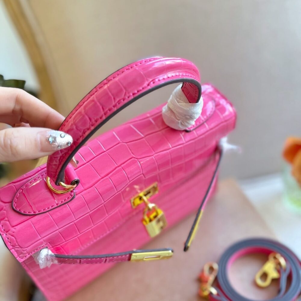 Alternative view of Hermès Kelly 25 Alligator Pink 25Cm