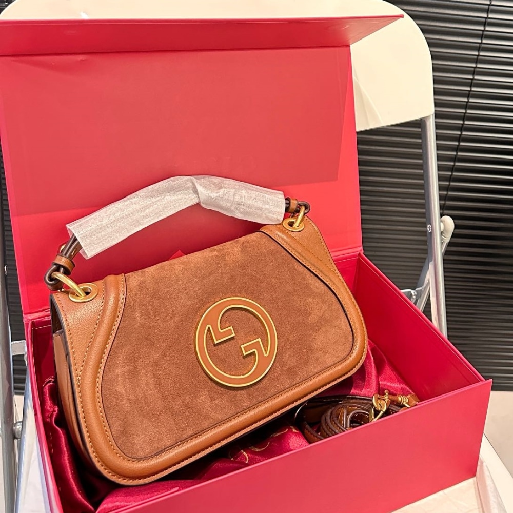 Alternative view of Gucci Blondie Small Shoulder Bag Light Brown 26Cm 815715 CAAAU 2808