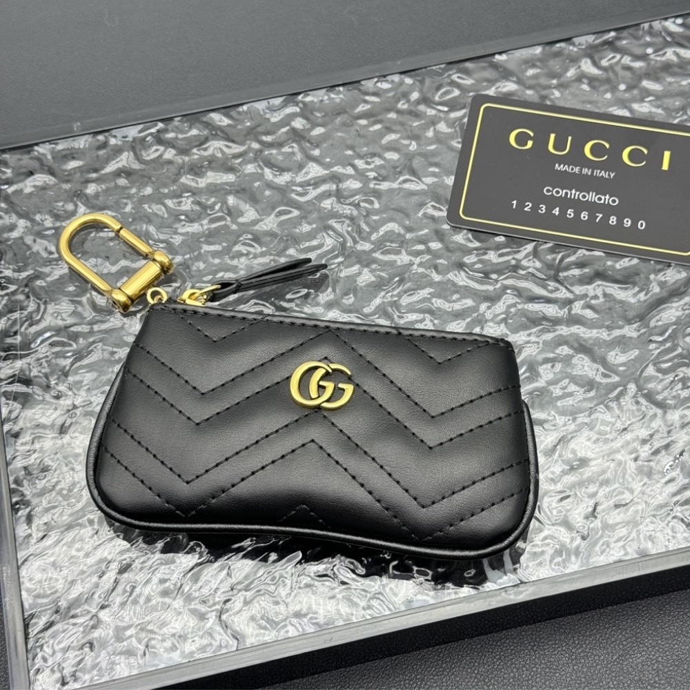 Alternative view of Gucci GG Marmont Key Case Chevron Matelasse Wallet Black 12Cm