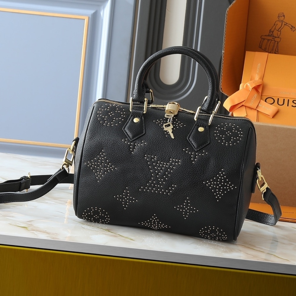 Alternative view of Louis Vuitton Speedy Bandoulière 25 Black 25Cm M46736