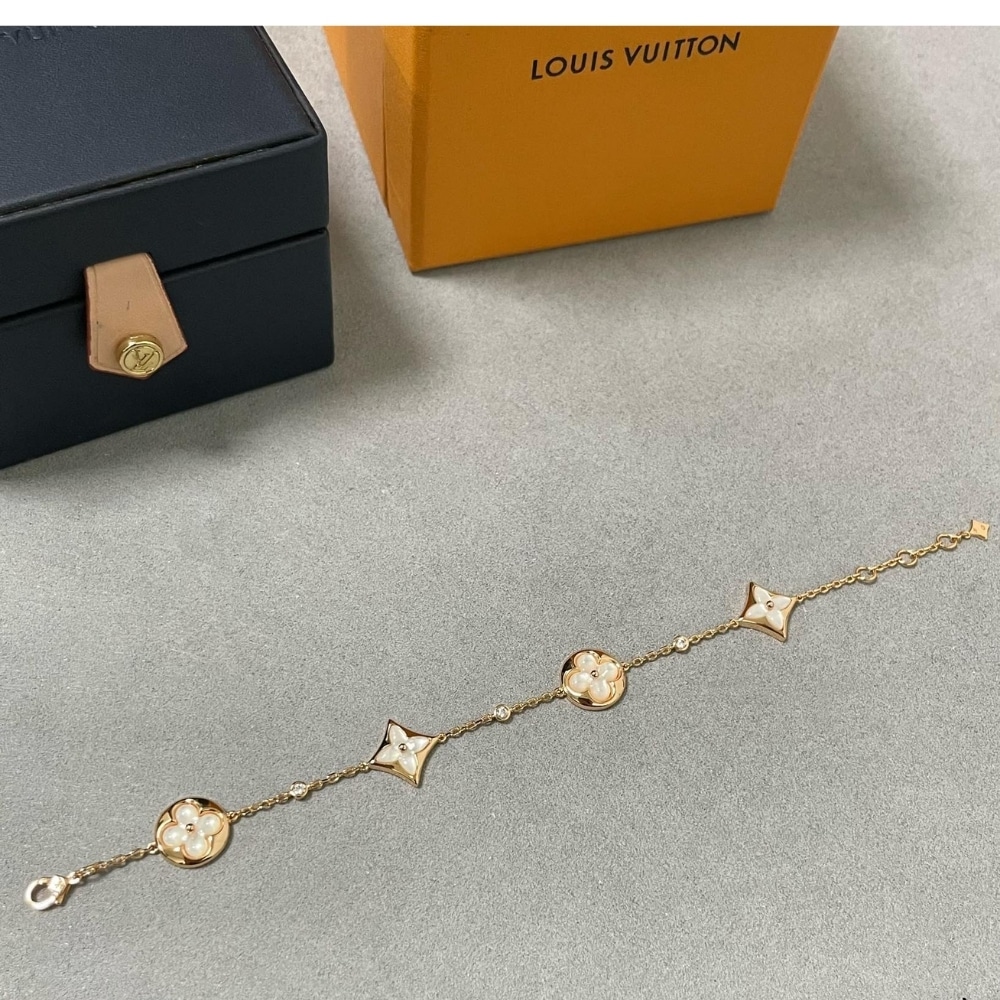 Alternative view of Louis Vuitton Color Blossom BB Bracelet Q95596