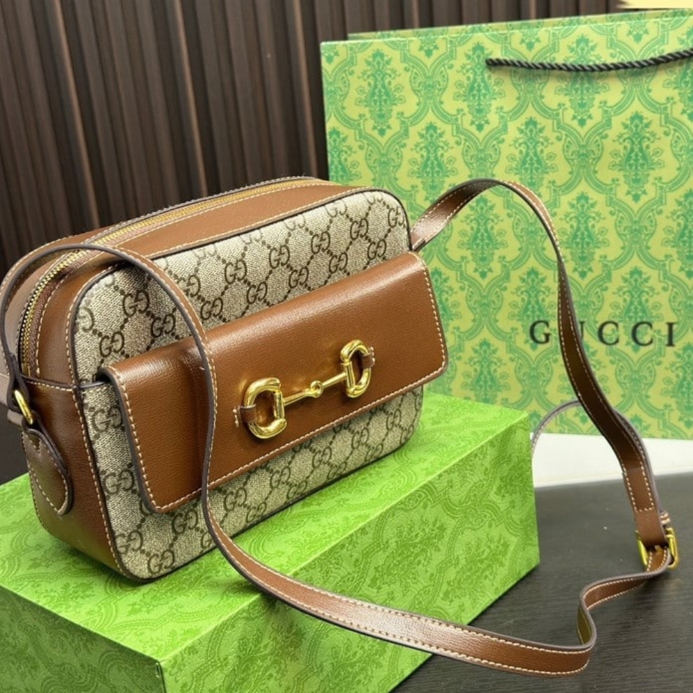Alternative view of Gucci Horsebit 1955 Small Shoulder Bag Beige Ebony GG Supreme Canvas 22Cm
