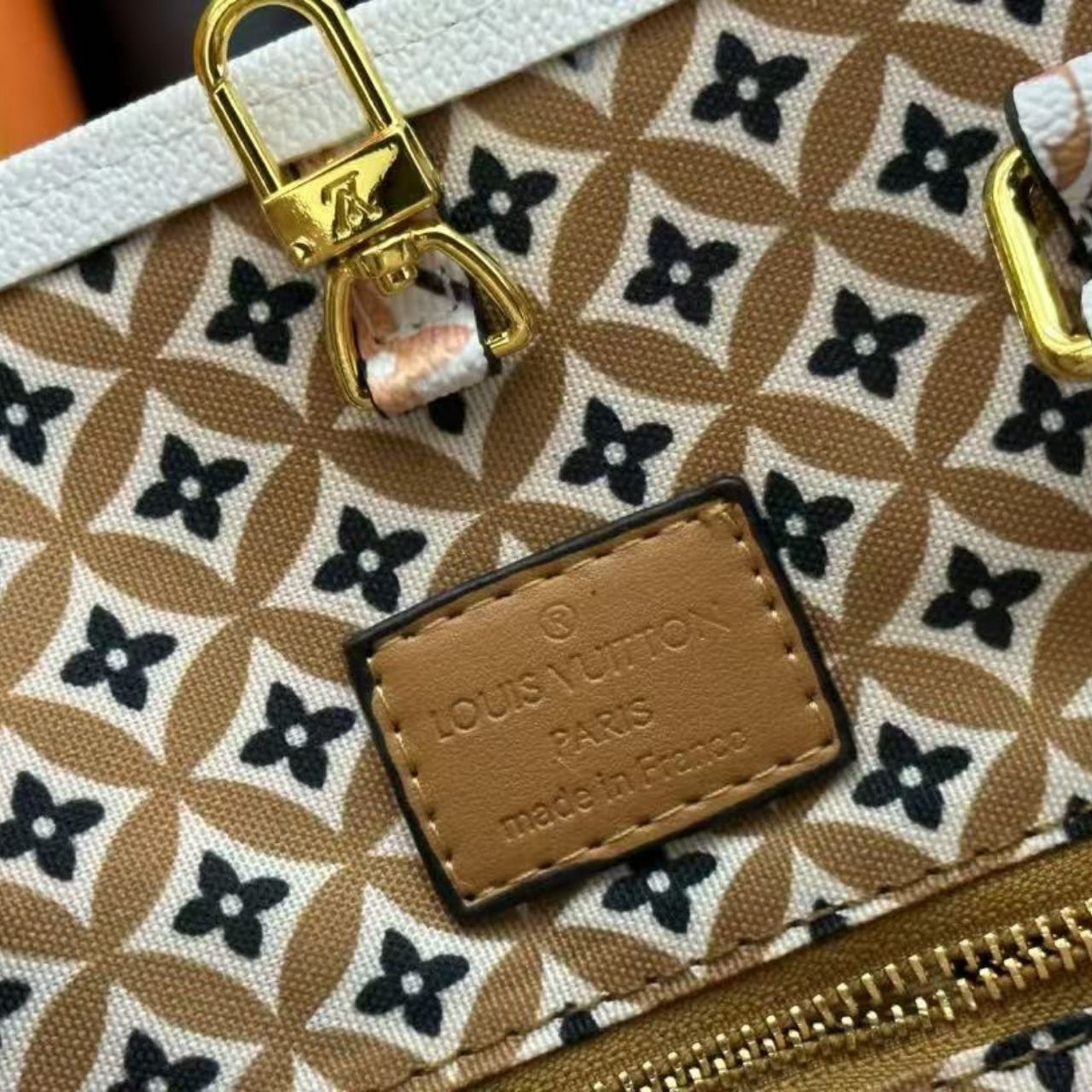 Louis Vuitton Lv By The Pool Onthego PM Yellow 25Cm M22975 - Image 4