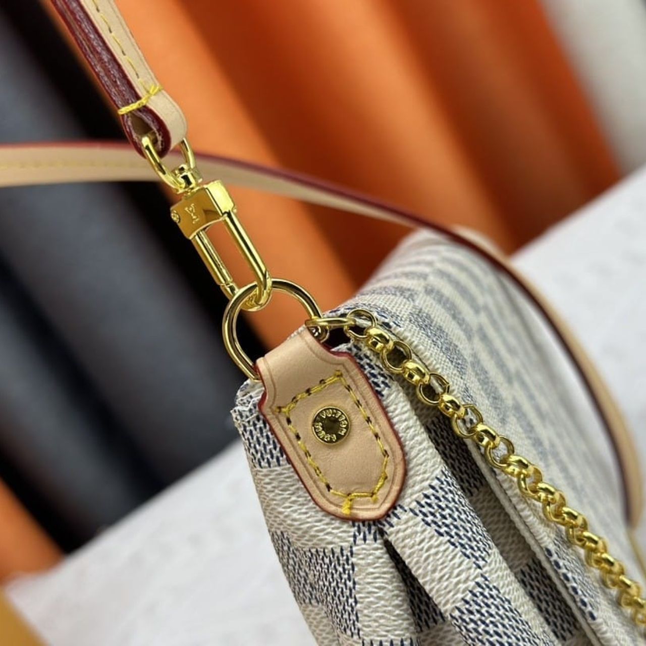 Louis Vuitton Favorite MM Damier Azur 26Cm - Image 4