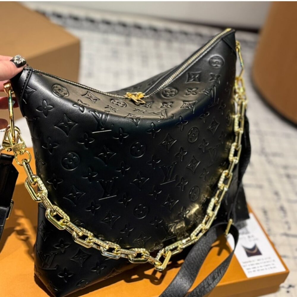 Alternative view of Louis Vuitton Coussin Hobo MM Black 30Cm M21260