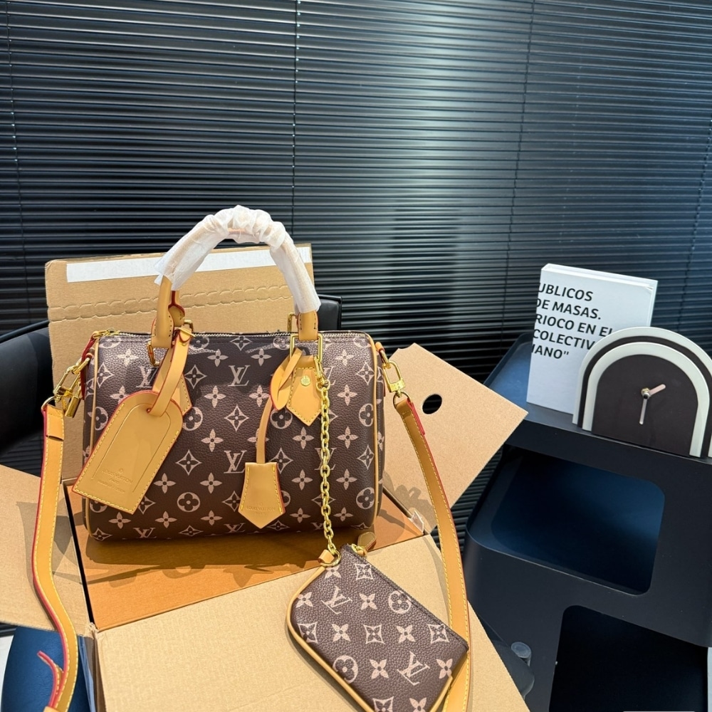 Alternative view of Louis Vuitton Speedy P9 Bandoulière 25 Monogram Brown 25Cm M24443