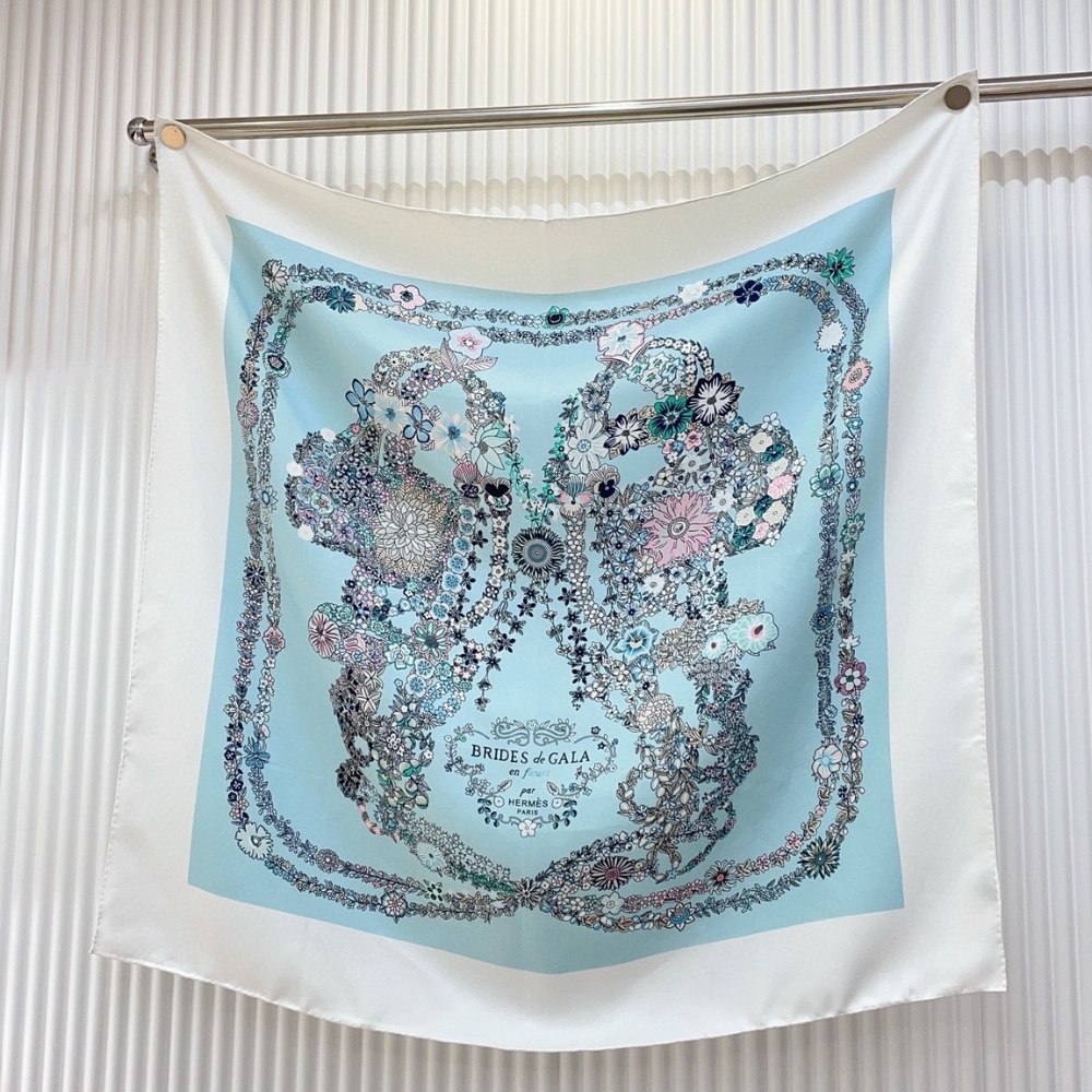 Alternative view of Hermes Brides De Gala En Fleurs Scarf 90Cm Blanc H004192S 01