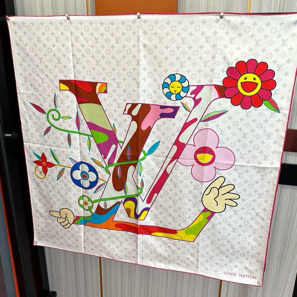 Alternative view of Louis Vuitton X Murakami Monogram Superflat Shawl M96080