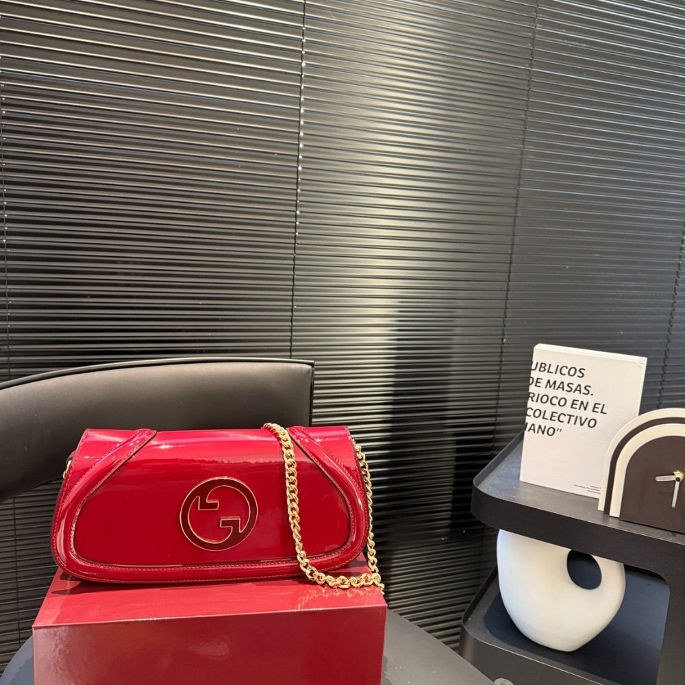 Alternative view of Gucci Blondie Continental Chain Wallet Rosso Ancora Red 29Cm 814952 AAEEY 6207
