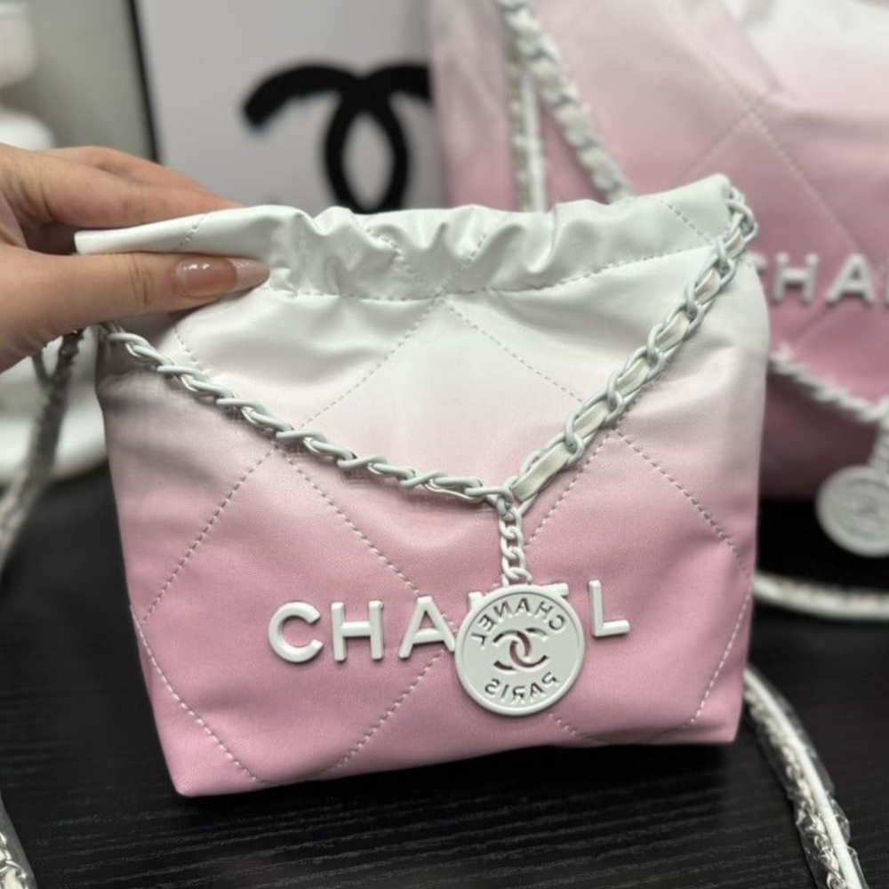 Alternative view of Chanel 22 Mini Handbag Patent Gradient Calfskin Pink 20Cm