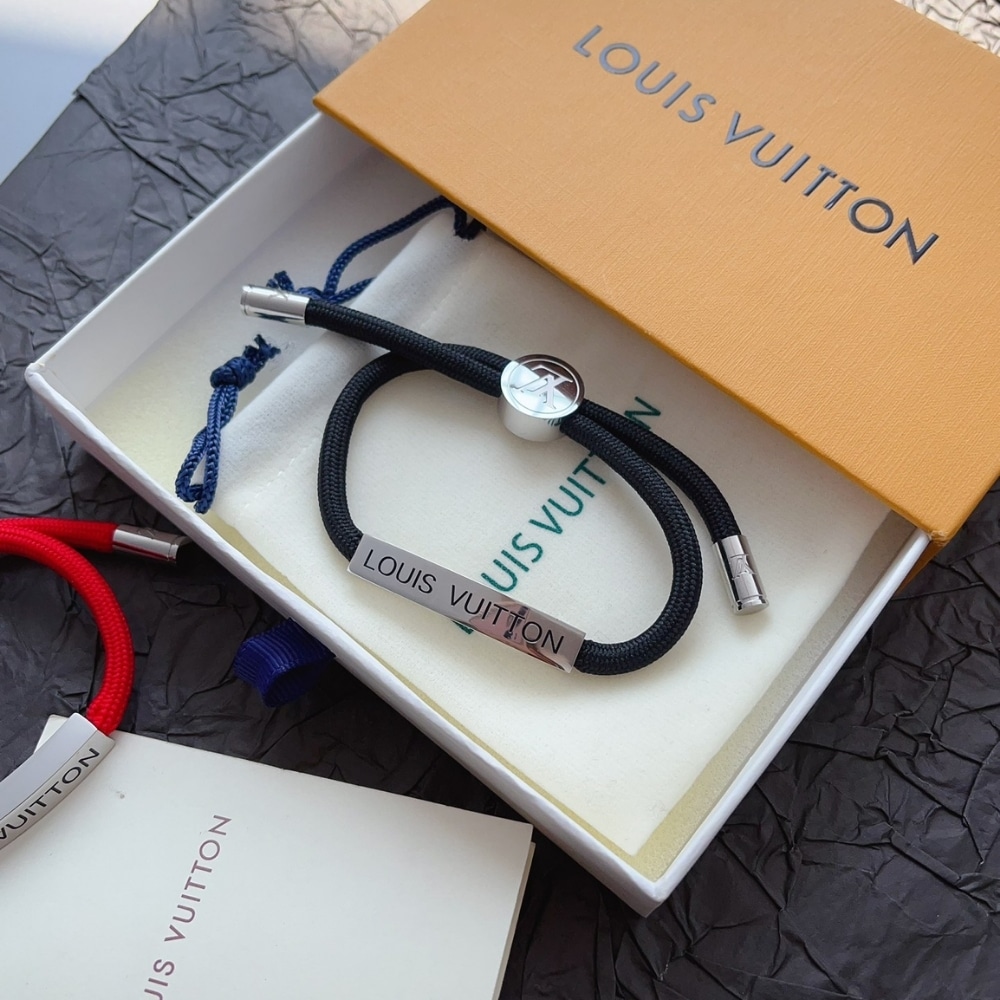 Alternative view of Louis Vuitton Space Bracelet Black M00273