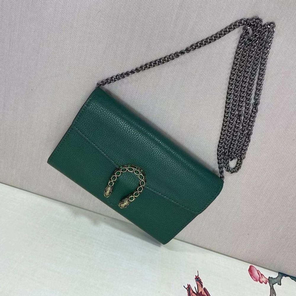 Alternative view of Gucci Women Dionysus GG Supreme Chain Bag Green 20Cm 401231 CAOGX 3120