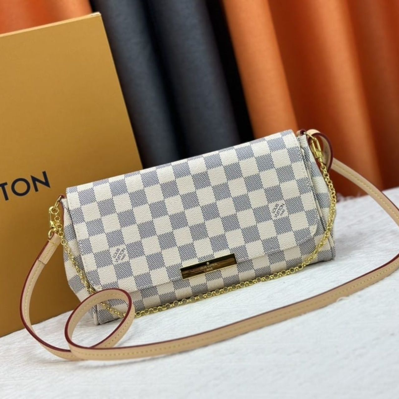 Louis Vuitton Favorite MM Damier Azur 26Cm - Image 9