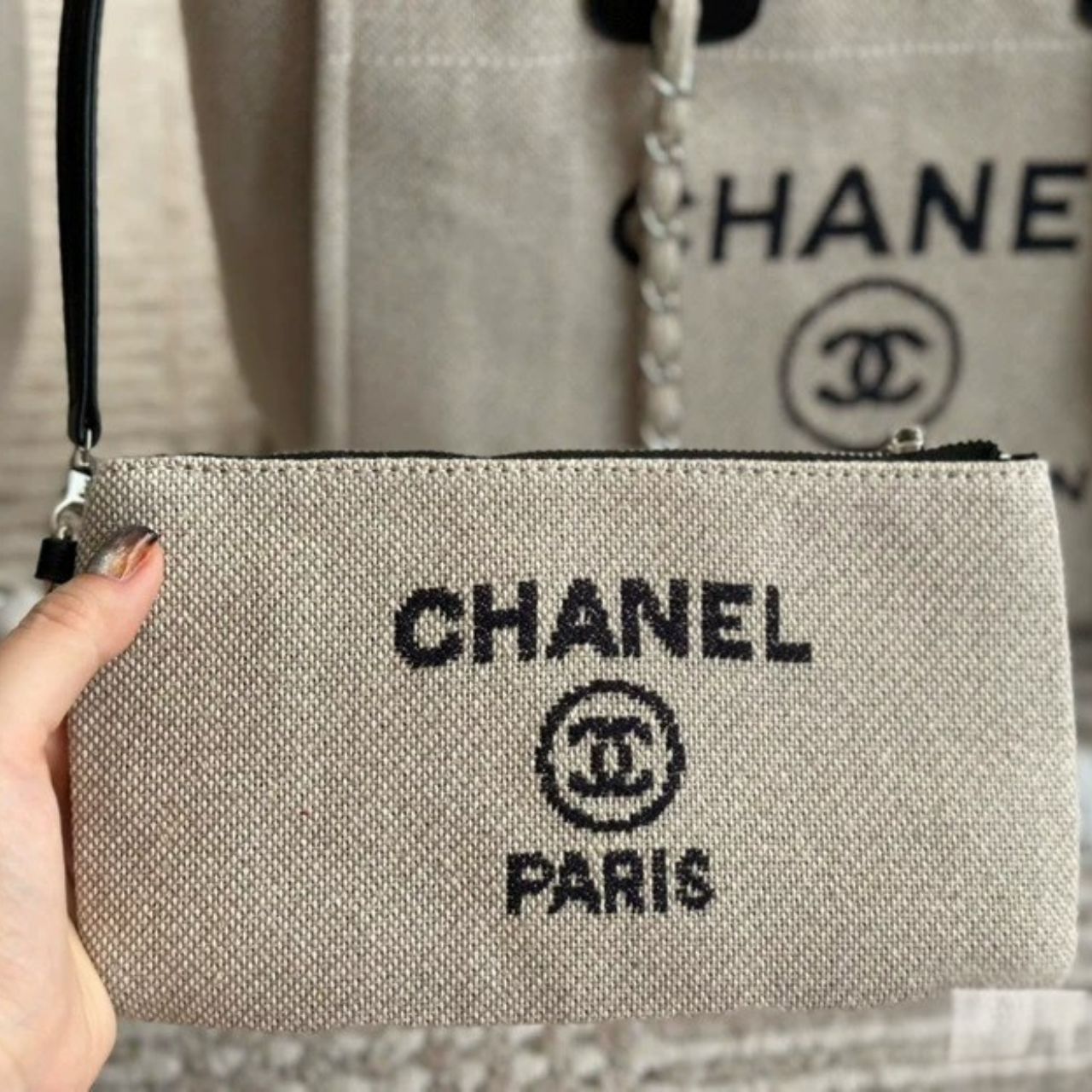 Chanel Deauville Large Tote Shopping Bag 33Cm - Image 6