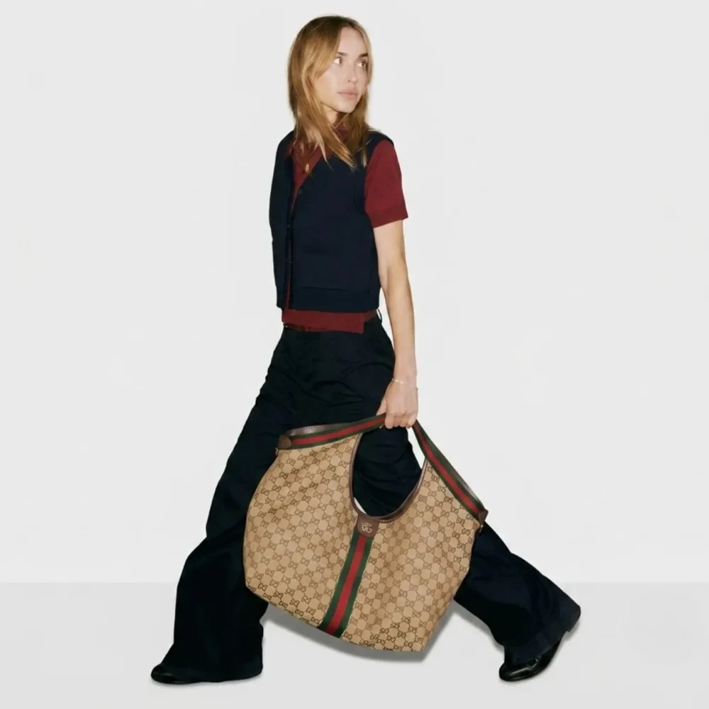 Alternative view of Gucci Giglio Large Tote Bag GG Canvas Beige and Dark Brown 60Cm 853971 FAFFP 2547