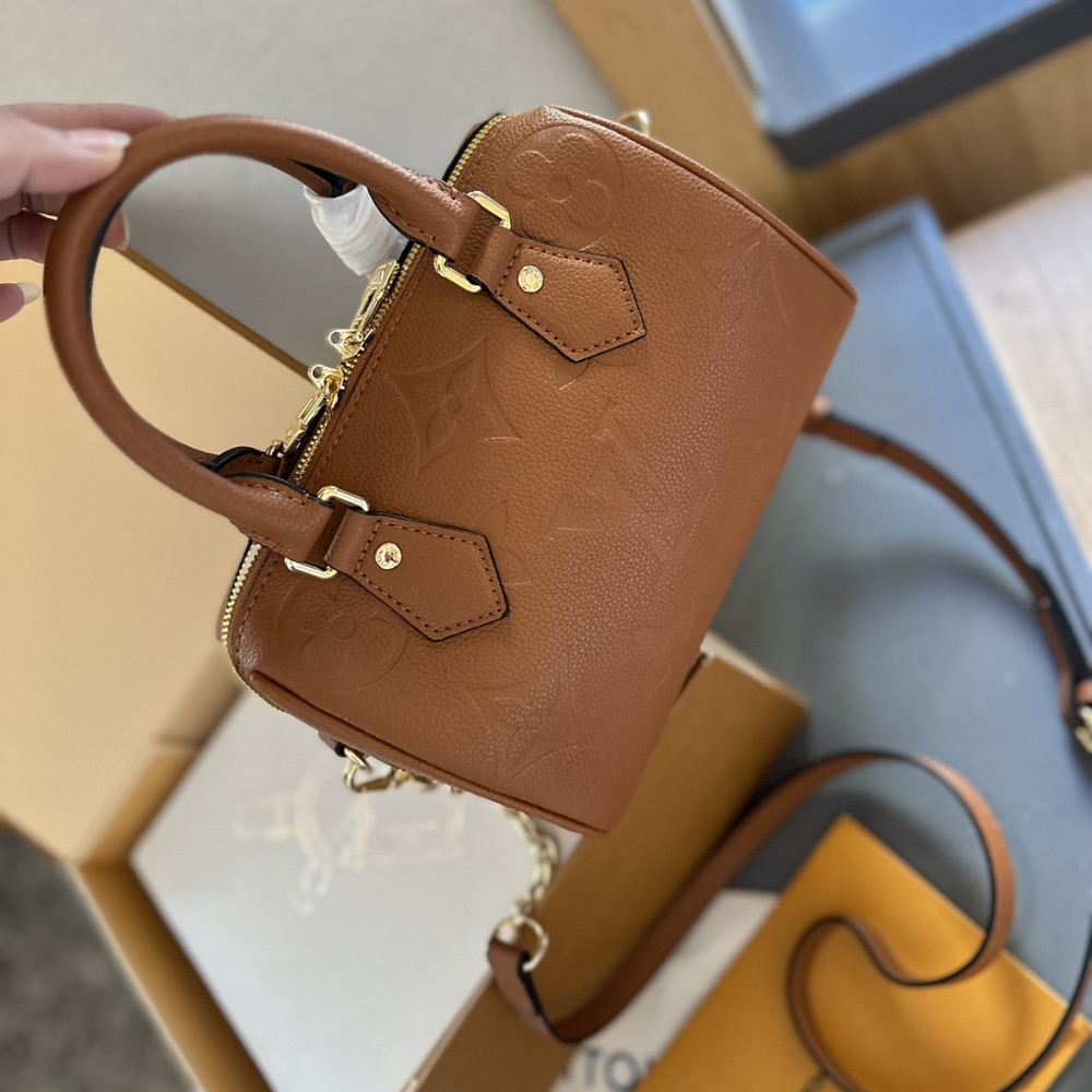 Alternative view of Louis Vuitton Speedy Bandoulière 20 Cognac Brown 20Cm