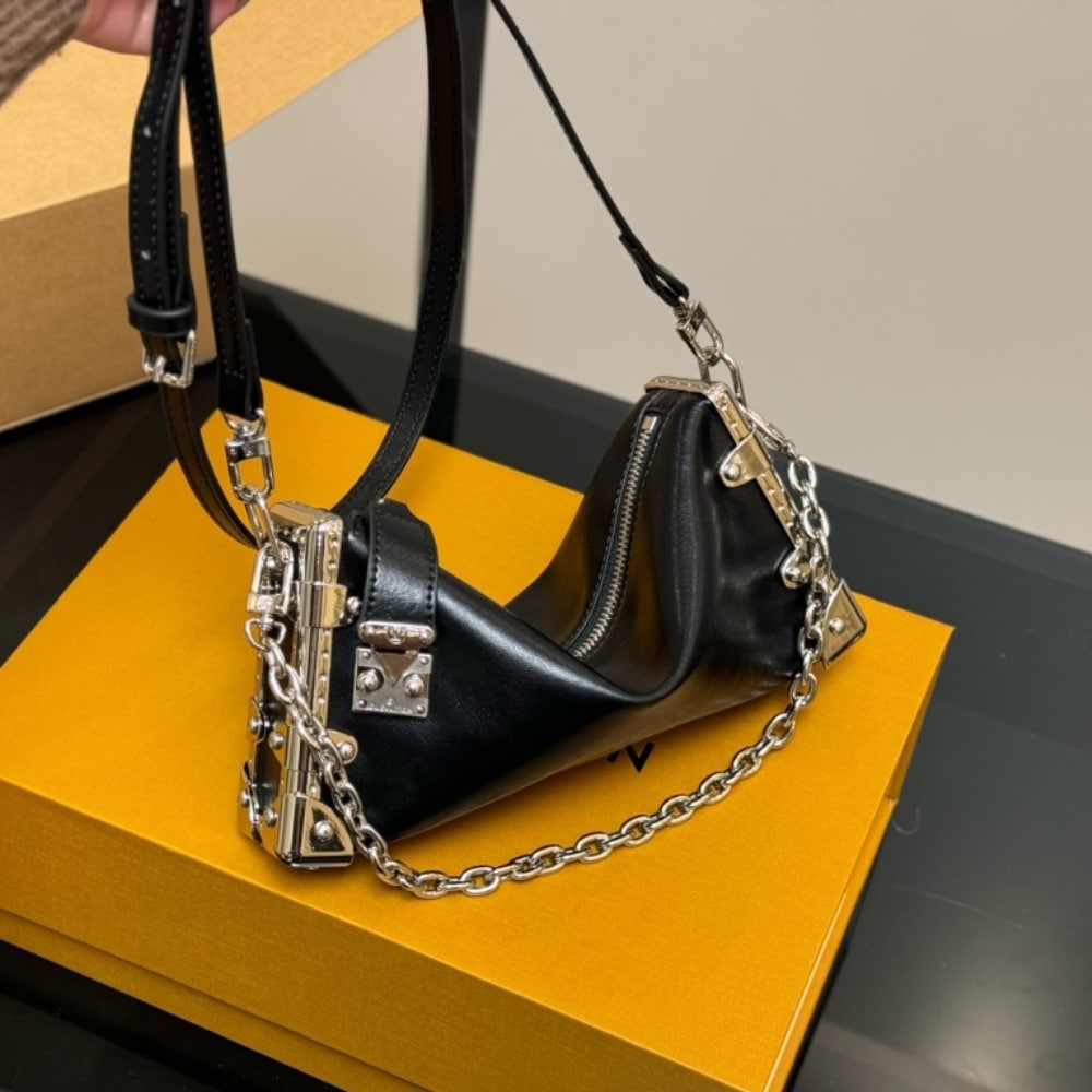 Alternative view of Louis Vuitton Slim Trunk Bag Black 23Cm M25445