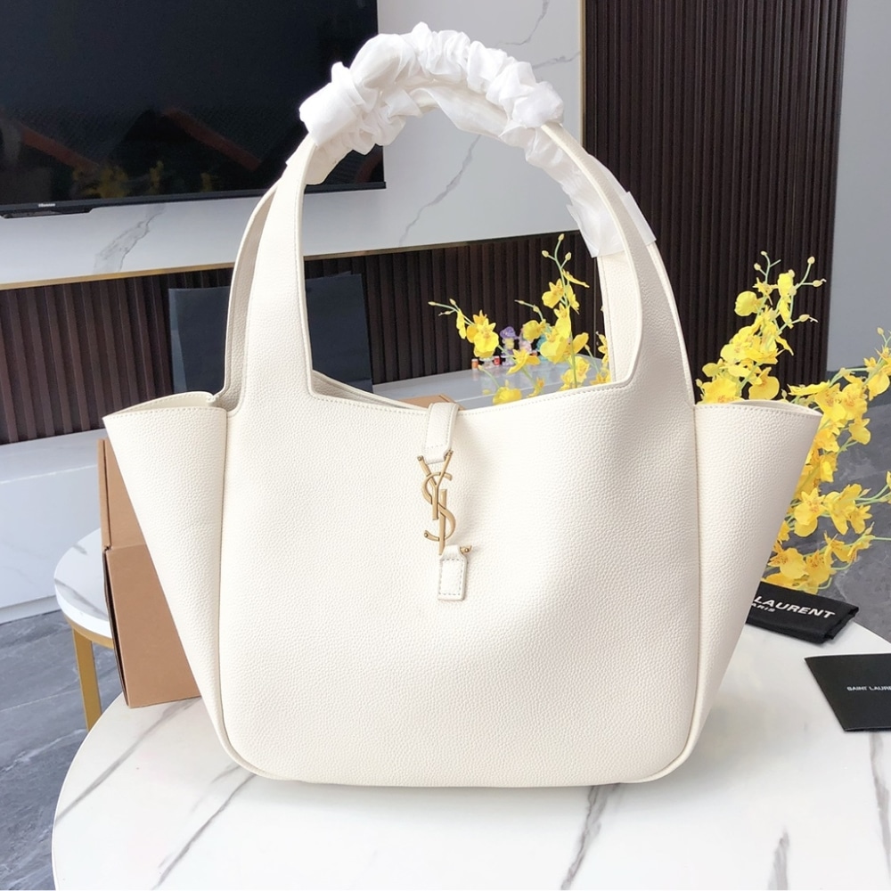 Alternative view of Saint Laurent Le 5 À 7 Bea In Grained Leather White 50Cm 763435AADDG