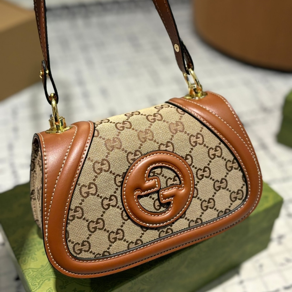 Alternative view of Gucci Blondie Mini Shoulder Bag Beige And Brown 22Cm 815700 HAAKG 9755
