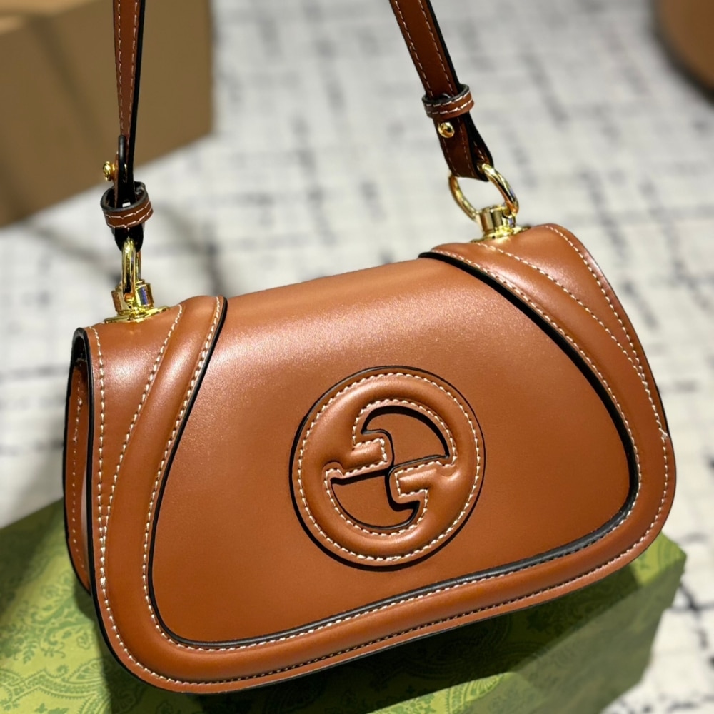 Alternative view of Gucci Blondie Mini Shoulder Bag Brown 22Cm 815700 AAEC2 2718