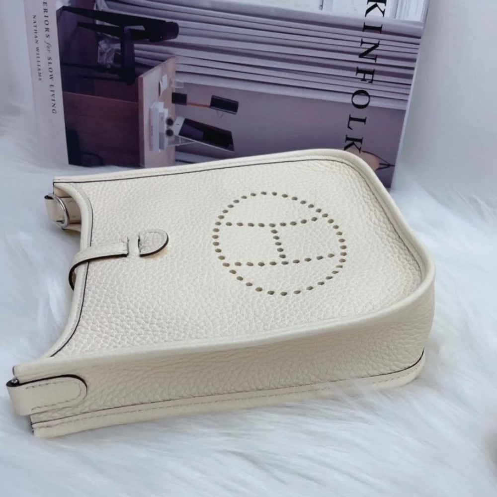 Alternative view of Hermes Evelyne Amazone Bag White 17cm