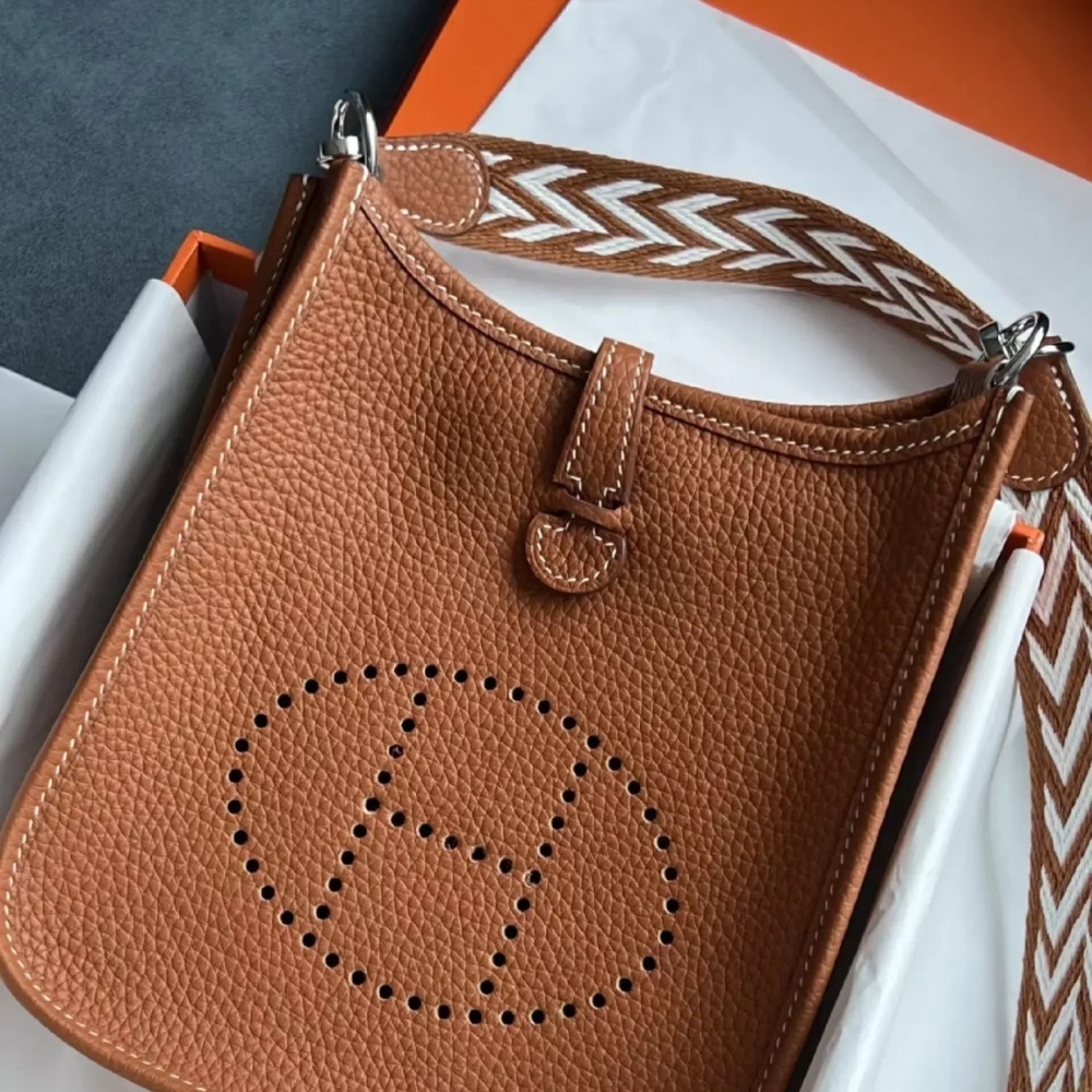 Alternative view of Hermes Mini Evelyne Bag Dark Brown 17cm