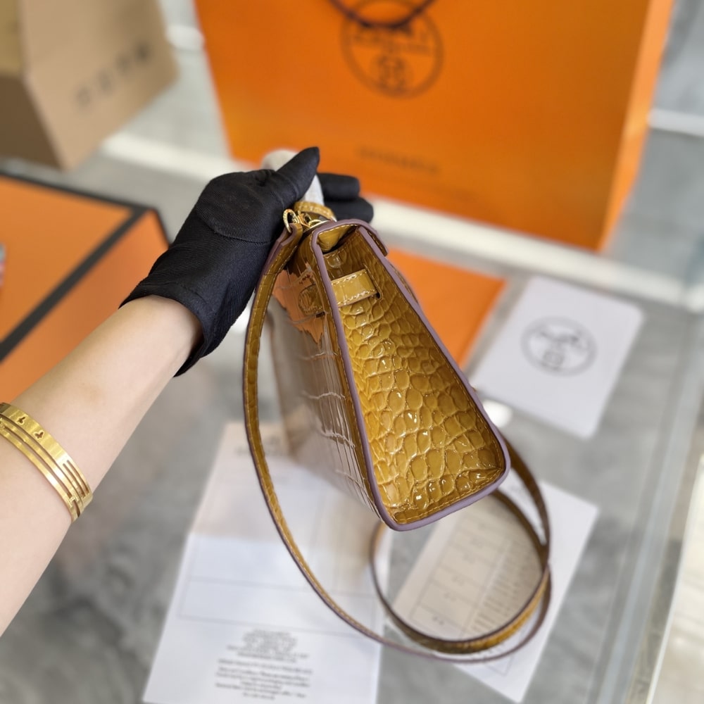 Alternative view of Hermes Mini Kelly Handbag Alligator Brown 22Cm