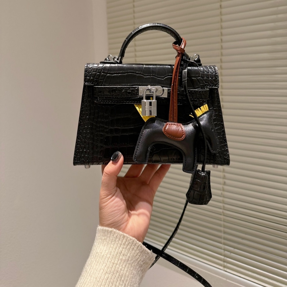Alternative view of Hermes Kelly Mini Handbag Matte Alligator Black 20Cm