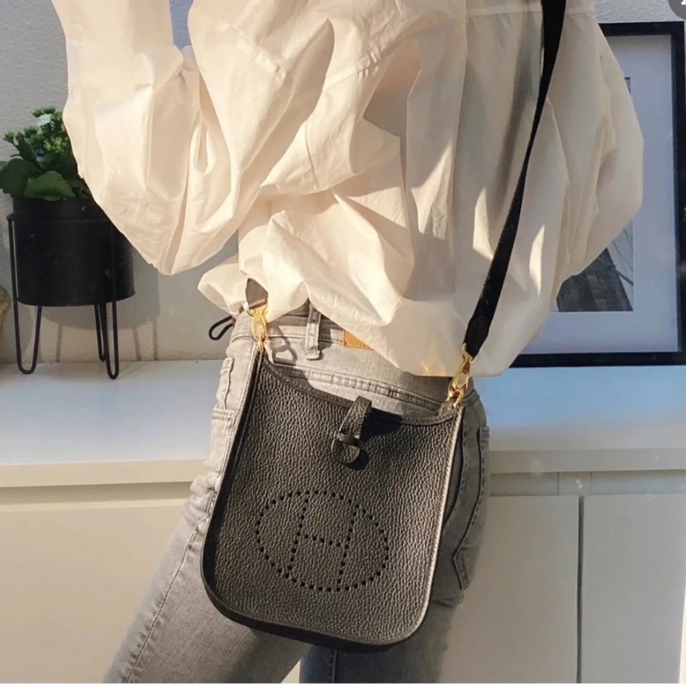 Alternative view of Hermes Evelyne Amazone Bag Noir 17cm H069426CKAV