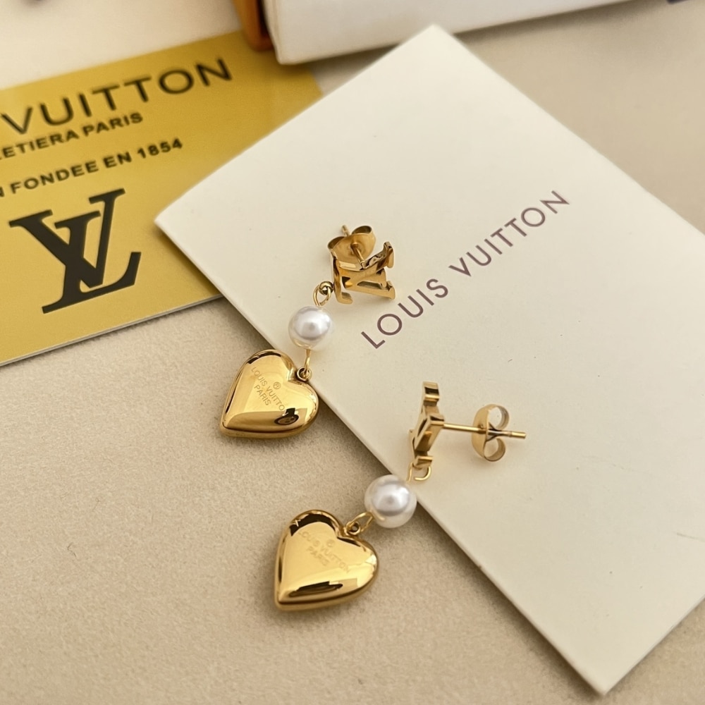 Alternative view of Louis Vuitton LV Heart Earrings Gold M01011