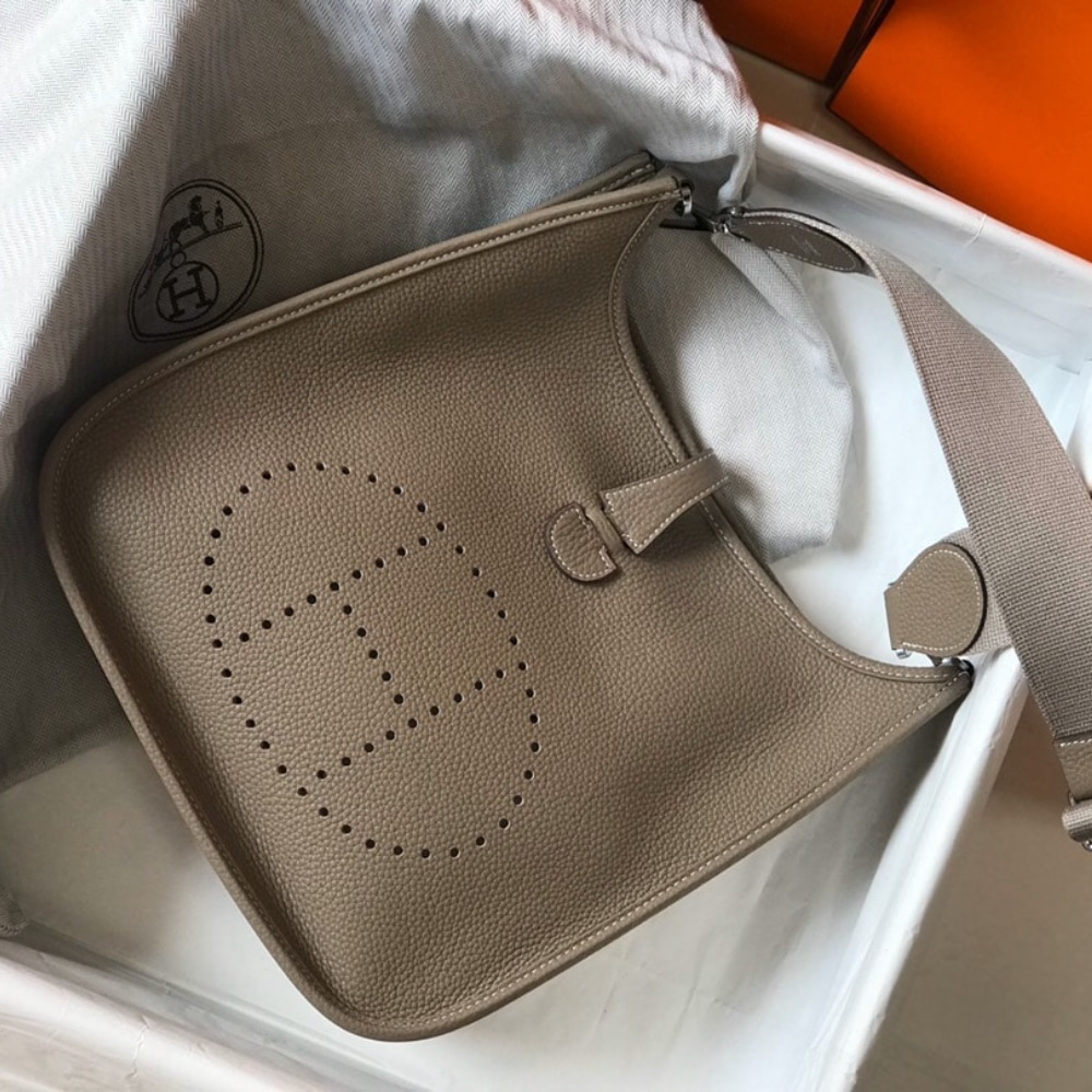 Alternative view of Hermes Clemence Evelyne PM Etoupe 25cm