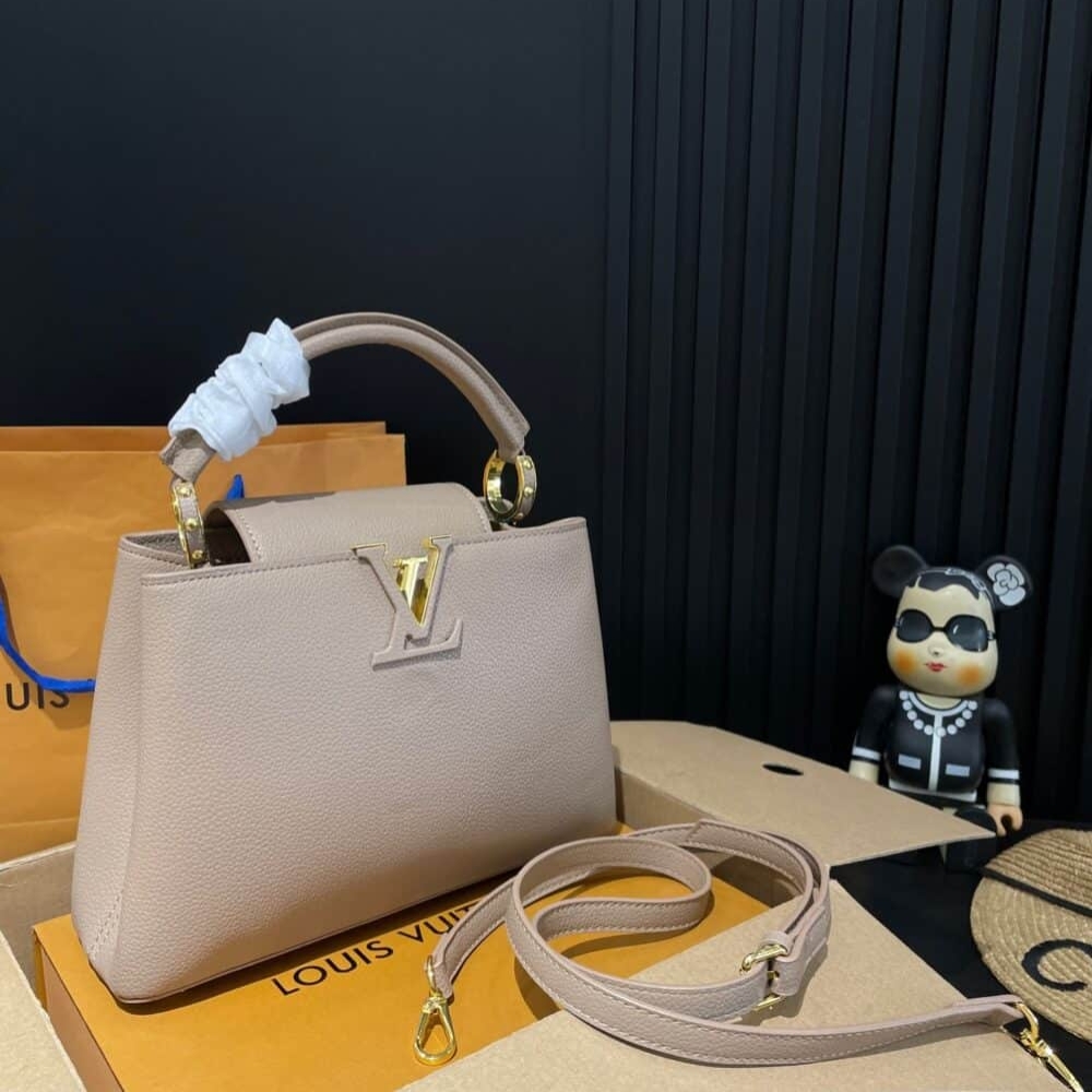 Alternative view of Louis Vuitton Capucines BB Bag Beige 27Cm M94634