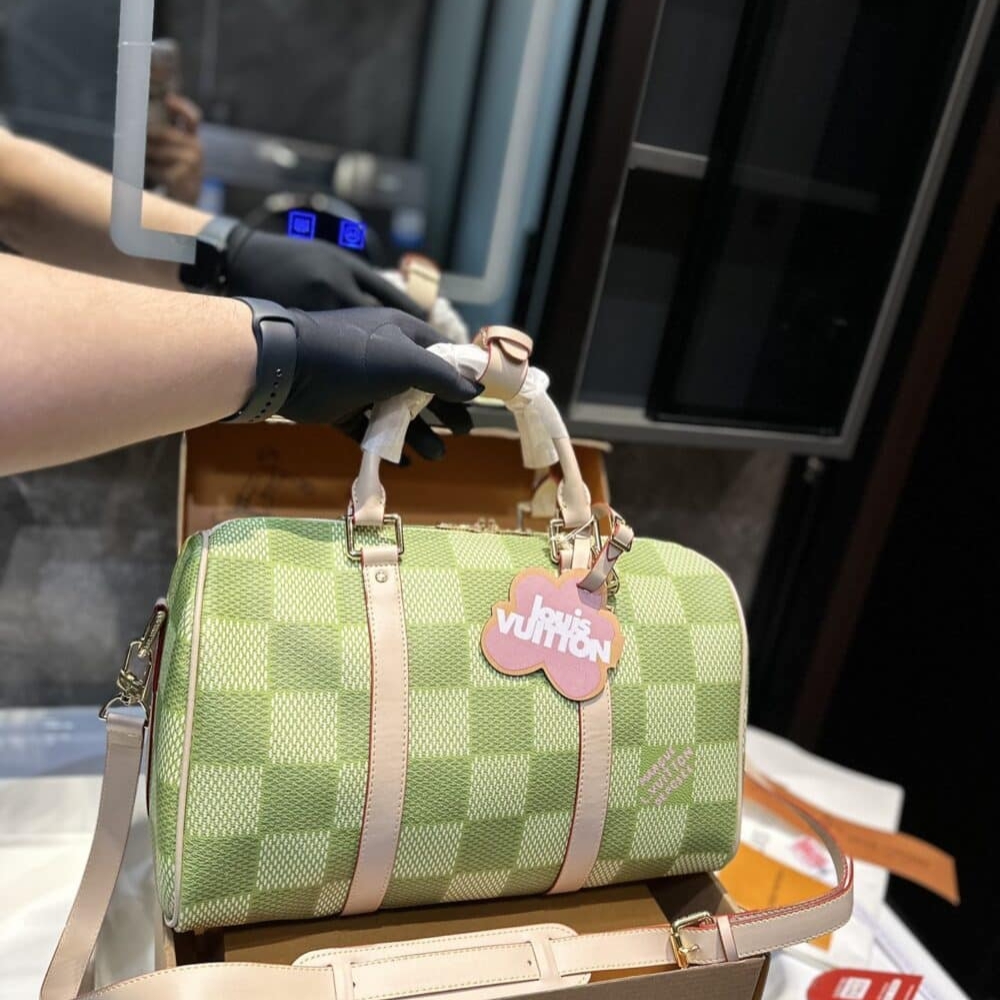 Alternative view of Louis Vuitton Keepall Bandoulière Damier Canvas Green 35Cm N40671