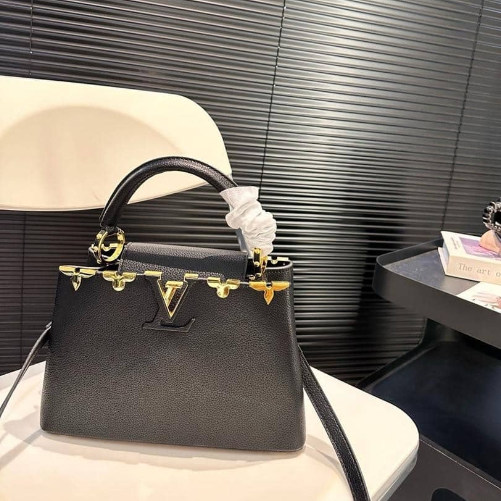 Alternative view of Louis Vuitton Capucines MM Bag Black 27Cm M54663
