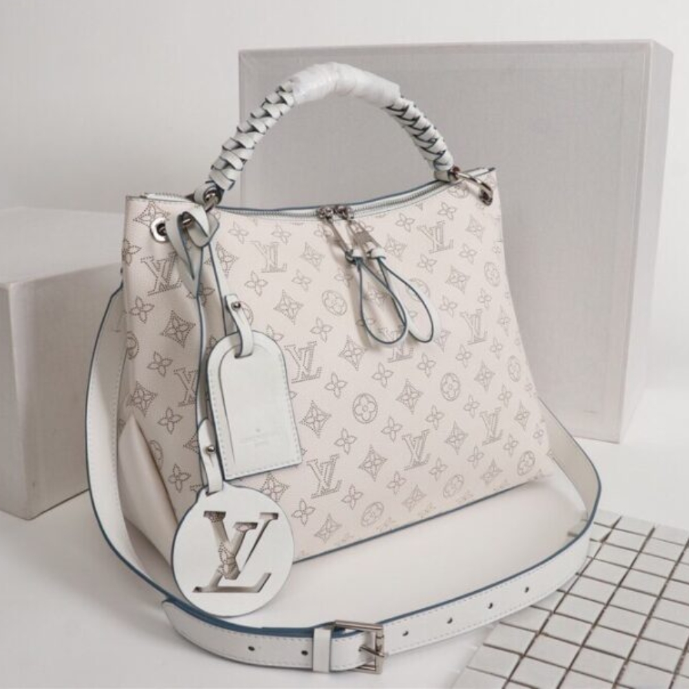 Alternative view of Louis Vuitton Beaubourg Hobo MM White 32Cm M58482