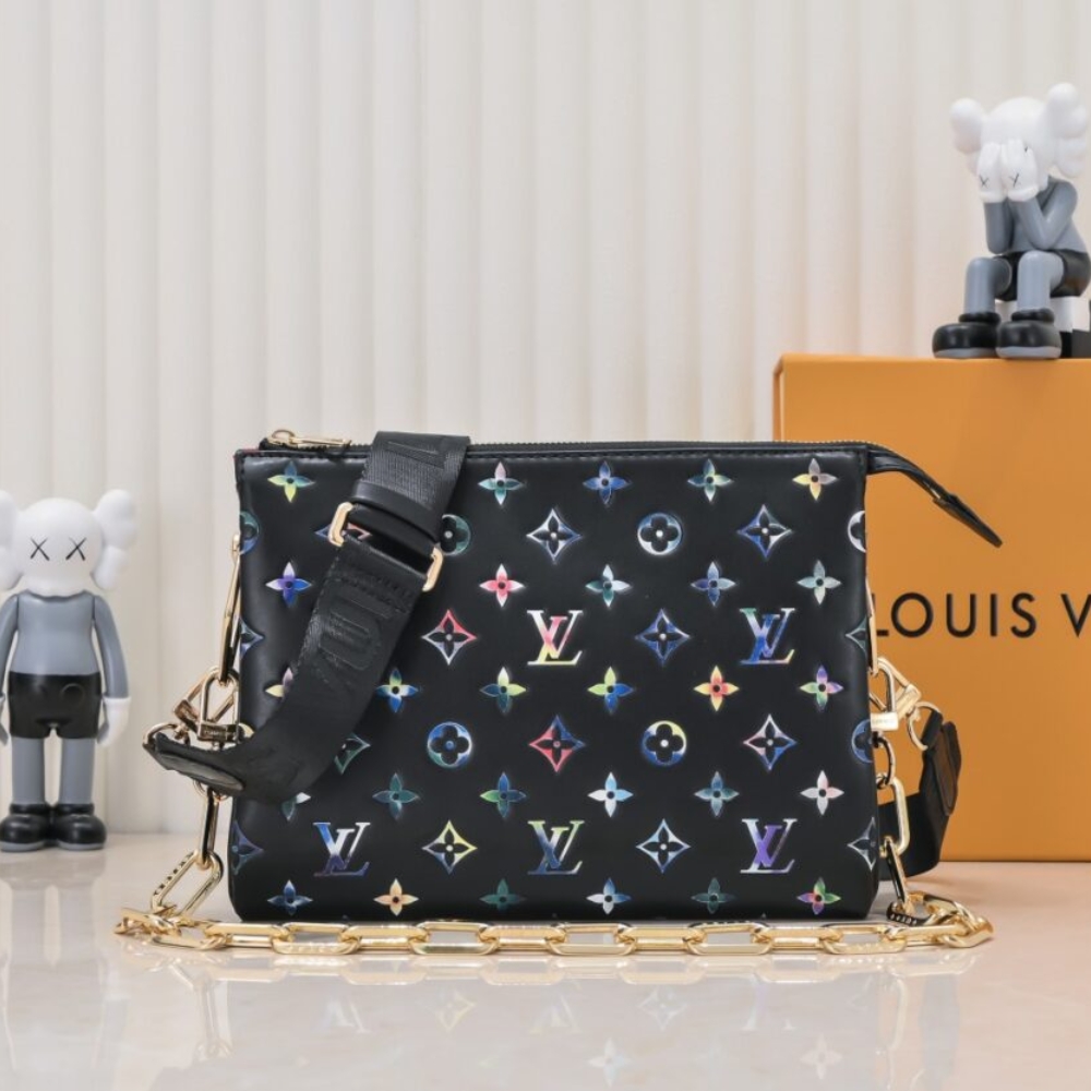 Alternative view of Louis Vuitton Coussin PM Black 26Cm M21353