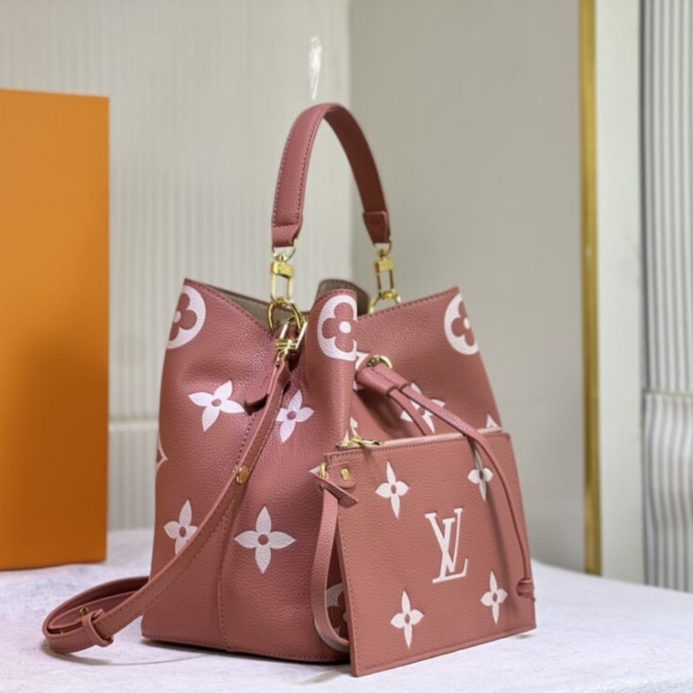 Alternative view of Louis Vuitton Neonoe Pink 26Cm M45555