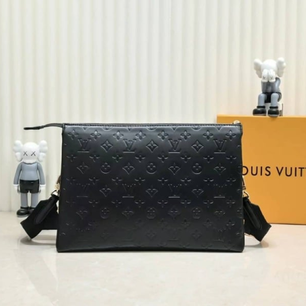 Alternative view of Louis Vuitton Coussin MM Bag Black 34Cm