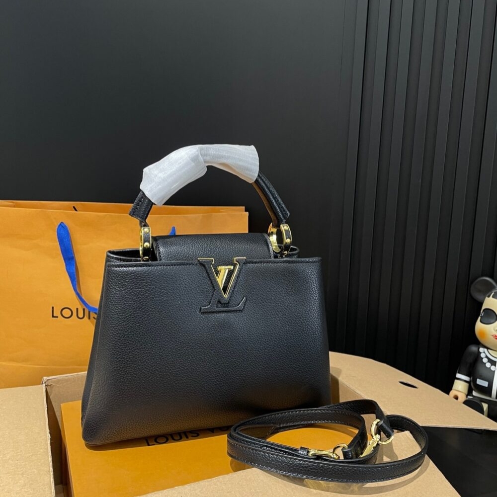 Alternative view of Louis Vuitton Capucines BB Bag Black 27Cm M94755
