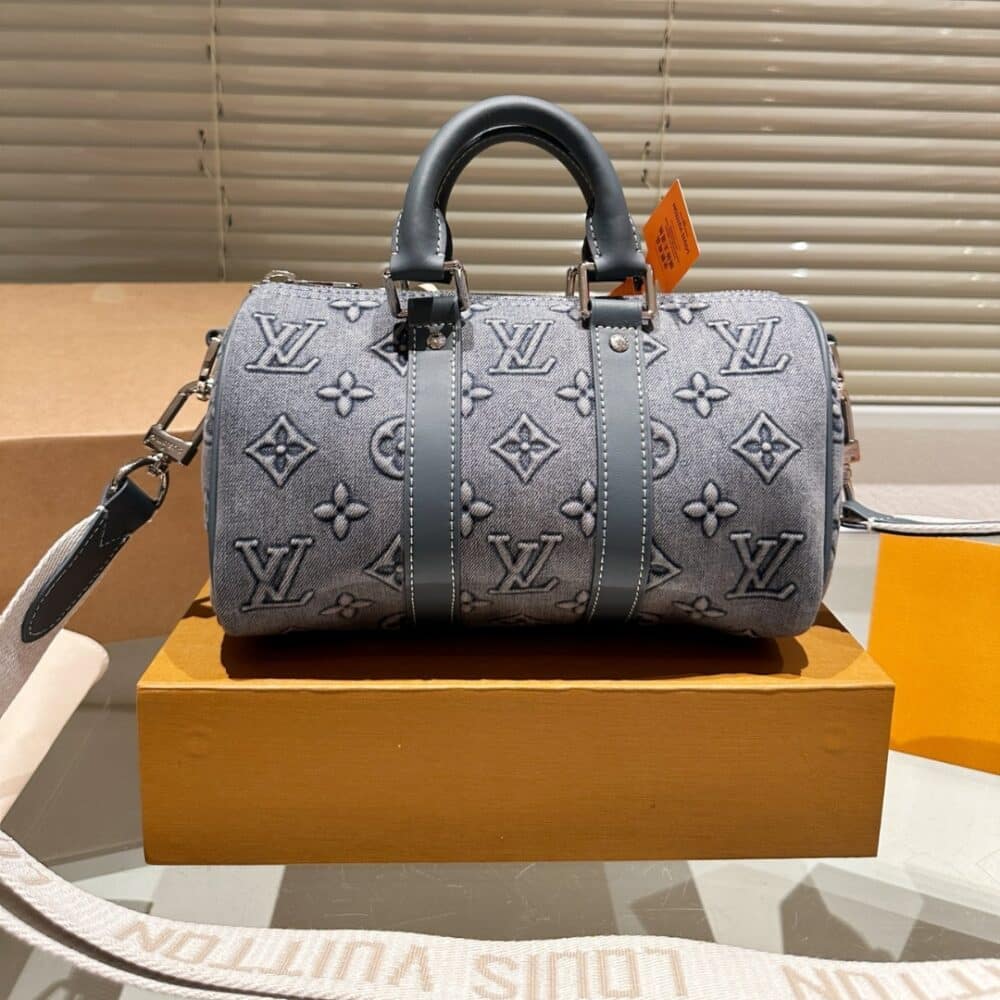 Alternative view of Louis Vuitton Keepall Bandoulière 25 Monogram Washed Denim Canvas 24Cm M22762