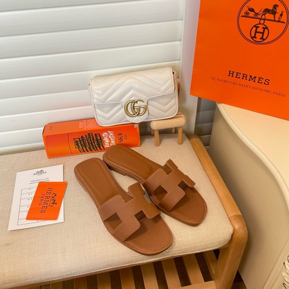 Alternative view of Hermes Slippers Flat Oran Brown H021056Z