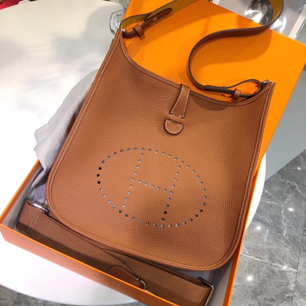 Alternative view of Hermes Evelyne 29 Clemence Brown 25cm
